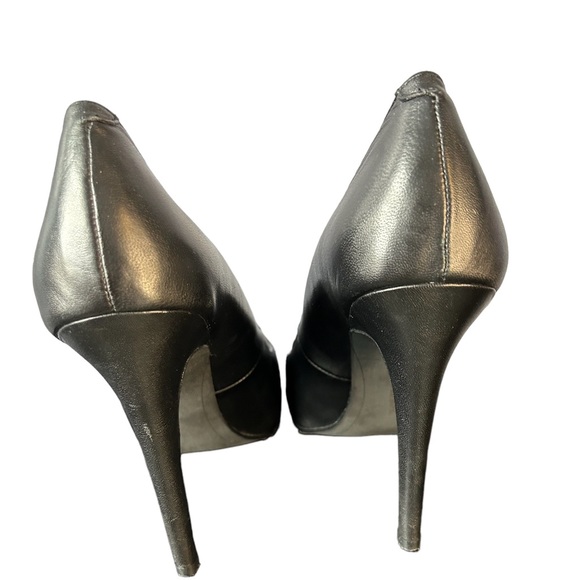 EUC BCBGeneration Black Heels Size 8.5 - Picture 3 of 9